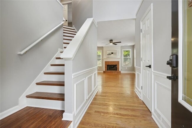 Photo - 1328 Glenover Way
