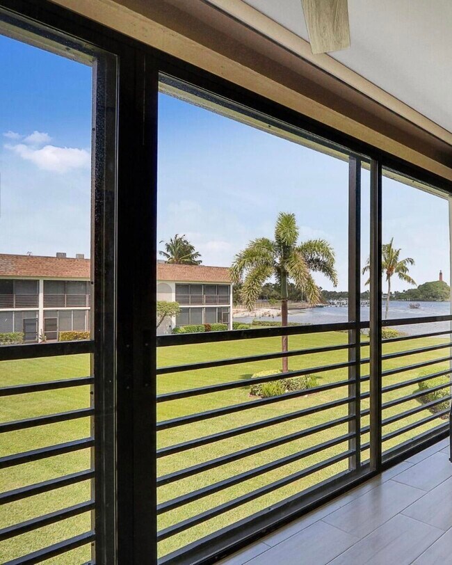 Photo - 755 Saturn St Unit E204