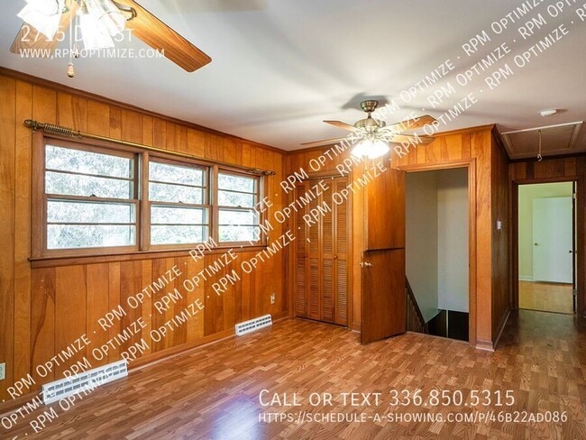 Photo - 2715 Dee St