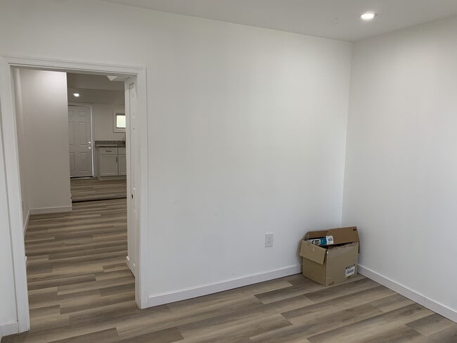 living room - 346 W 29th St