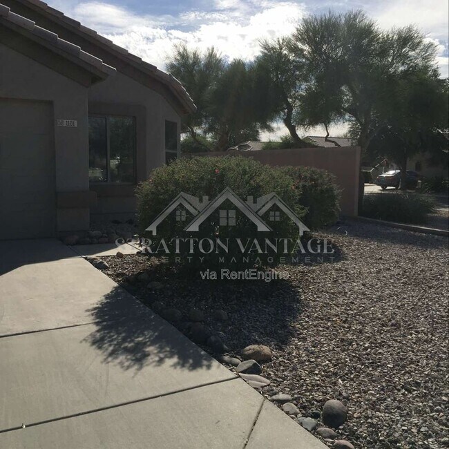 Photo - 1101 E Elm Rd