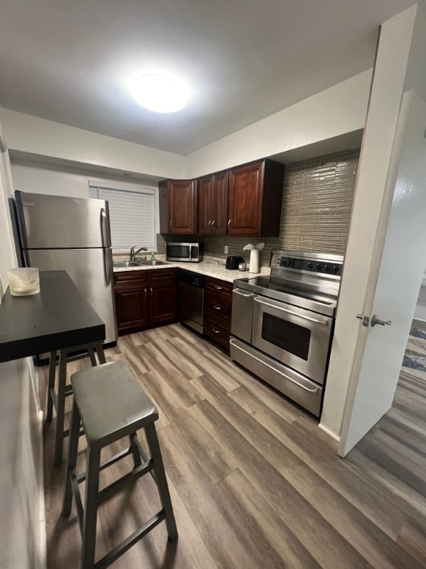 Photo - 249 SW 14th St Unit 3