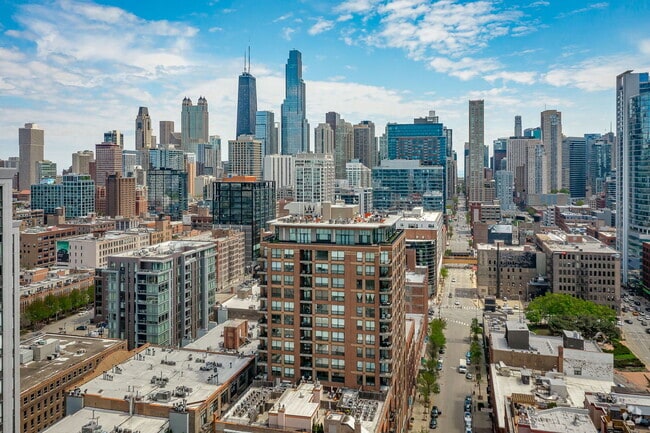 Building Photo - 400 W Ontario St Unit 1801 Rental