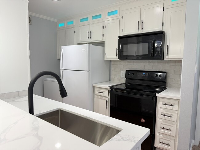 Photo - 2626 Holly Hall St Unit 1208