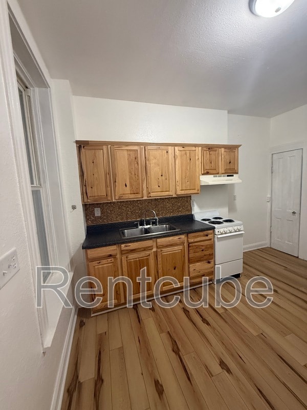 Photo - 1131 Main St Unit Apt 2