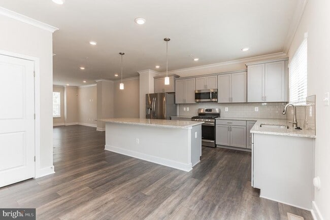 Photo - 8039 Blue Stream Dr