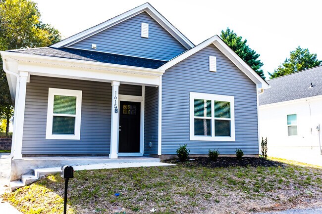 Photo - 1615 Martin Ave