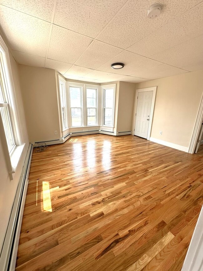 Photo - 98 Japonica St