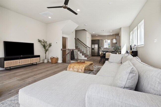 Photo - 137 Eastwood St