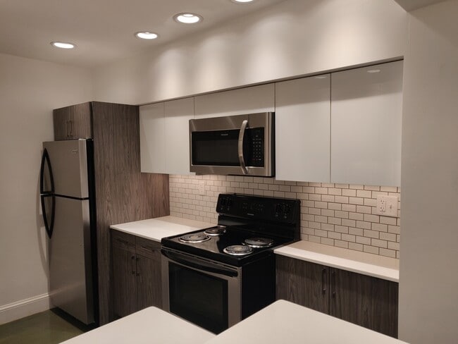 Photo - 131 Saint Botolph St