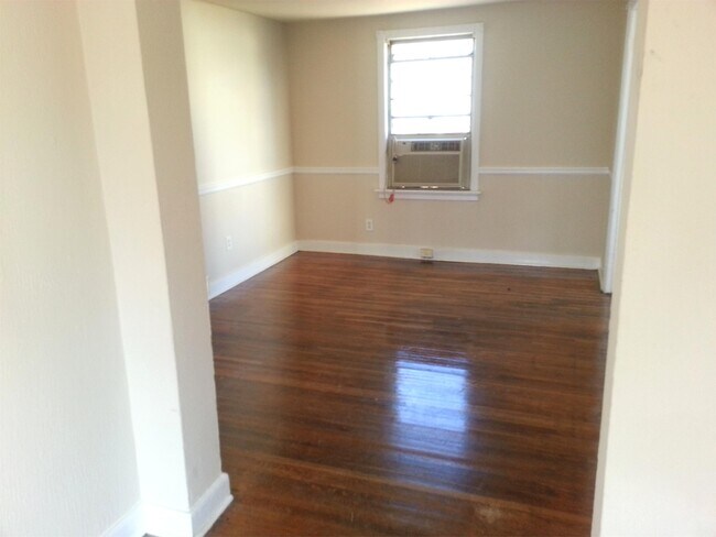 Photo - 2412 Bransford Dr