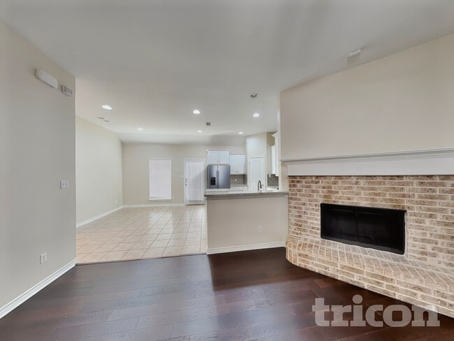 Photo - 214 Bob White Dr