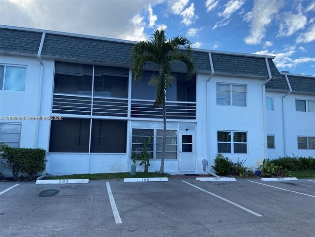 6501 Winfield Blvd Unidad A-26