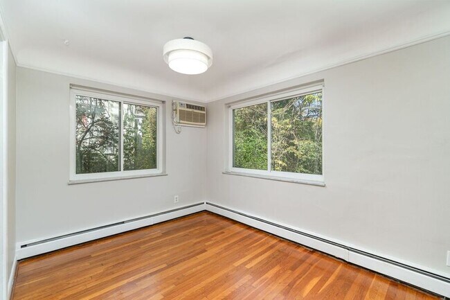 Photo - 3519 Linwood Ave Unidad 4