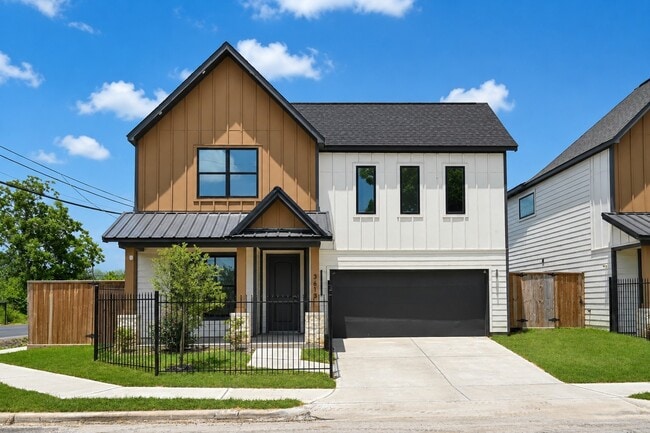 Building Photo - 3613 Gano St