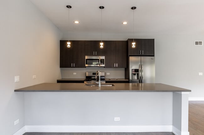 Photo - 2349 N Lister Ave Unit 319