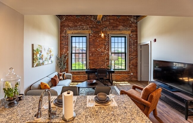 Photo - 90 Grove St Unit 307