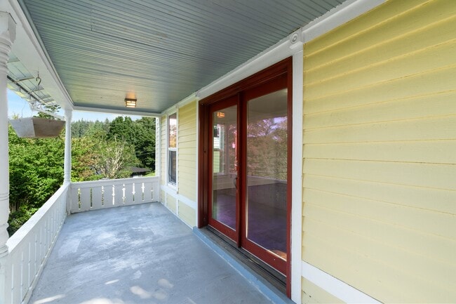 Photo - 605 Terrace Ave
