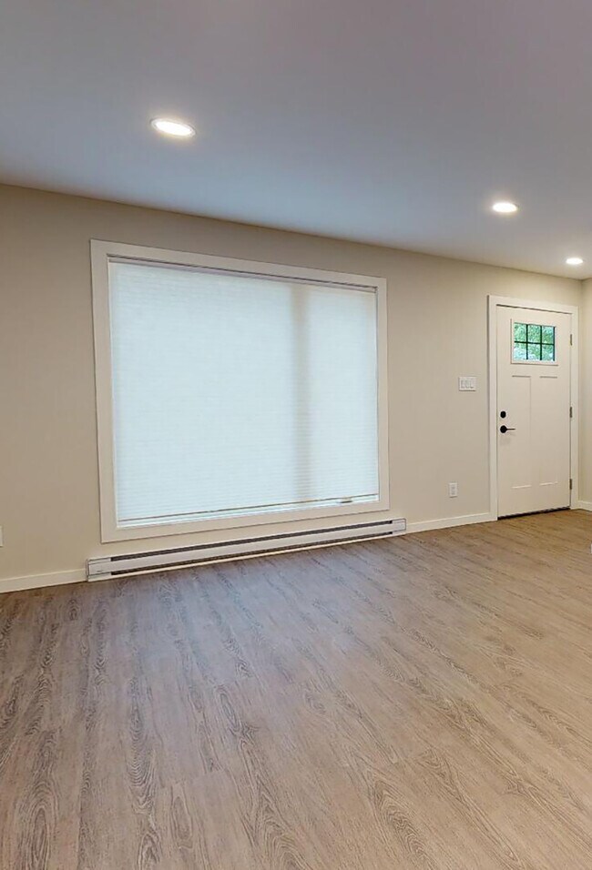 Photo - 933 Taylor Ave Unit 4