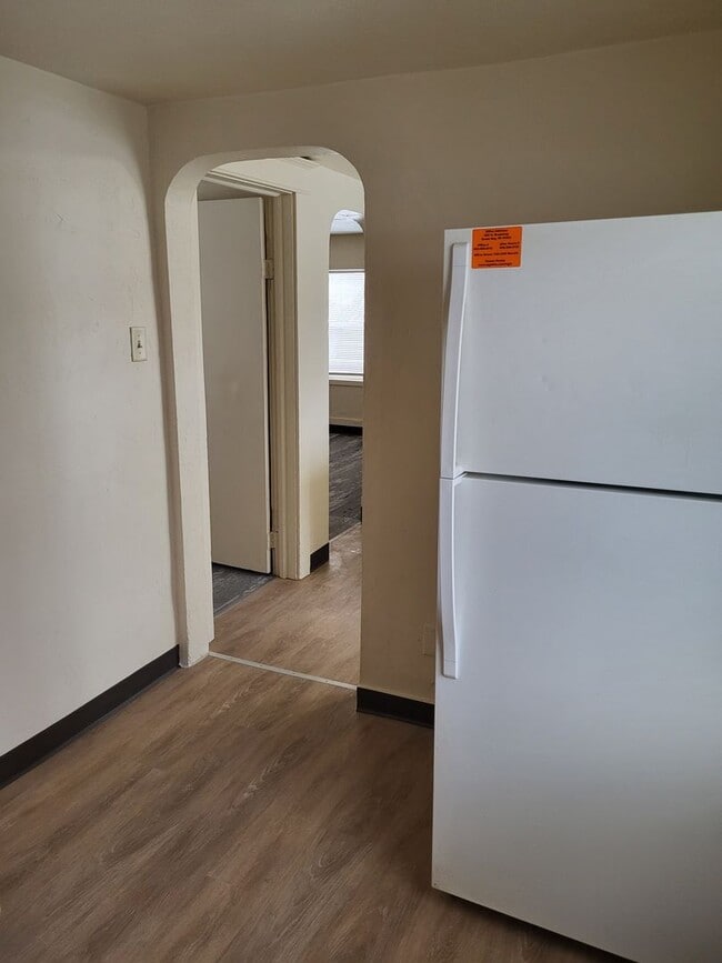 Photo - 207 N Irwin Ave Unit upper
