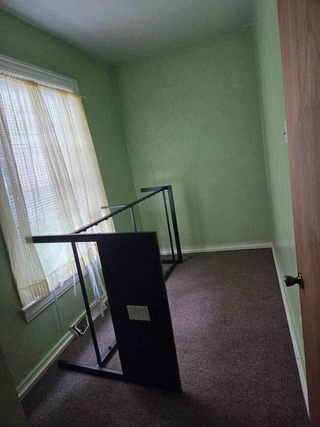 Photo - 410 W Lapeer St
