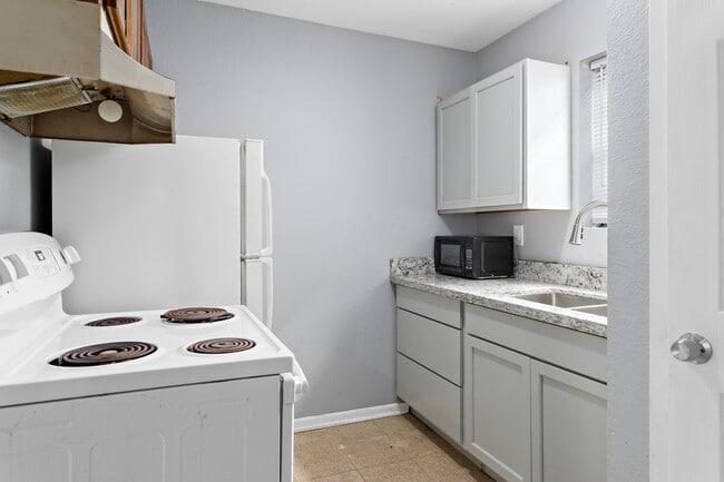 Photo - 1176 Oregon Ave Unit 2