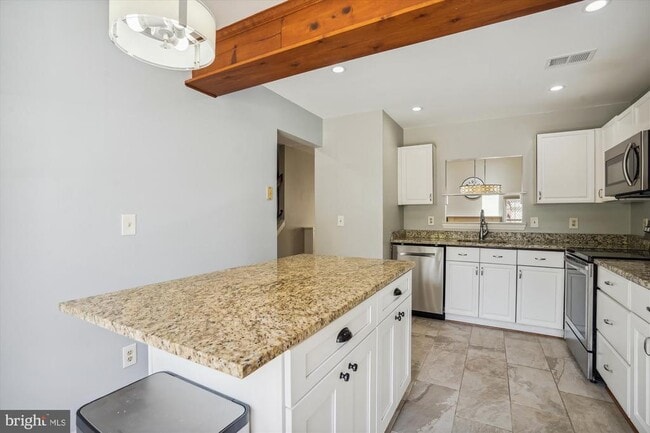 Photo - 13508 Coates Ln