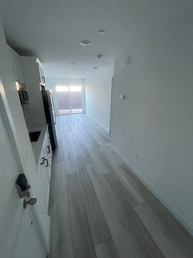 Photo - 9215 Sky Pointe Dr Unit 9215