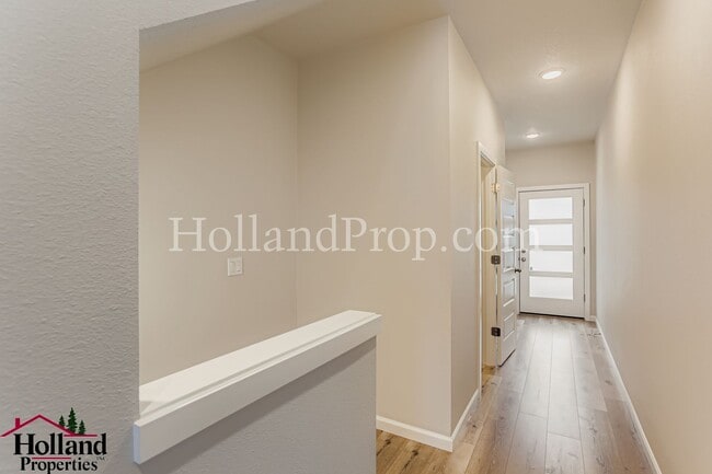 Photo - ** Stunning 5-Bedroom, with Pergola! Move in special $300 off first month rent***