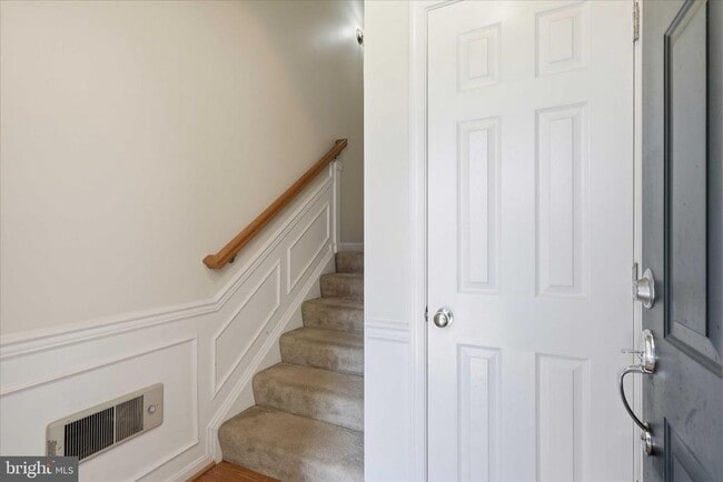 Photo - 2932 Finsbury Pl