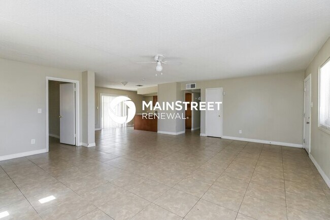 3 Bedroom Pet-Friendly Home in Glendale, AZ with Main Street Renewal