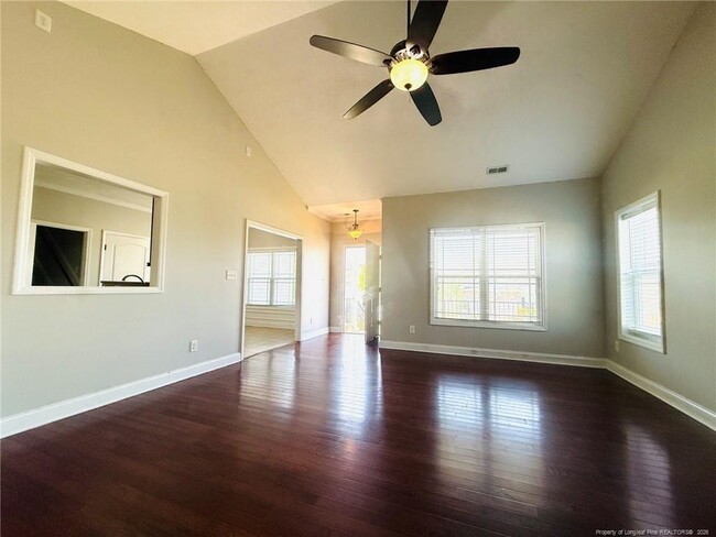 Photo - 4033 Des Planes Ave