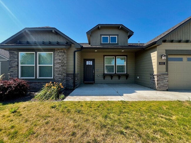 Building Photo - Non-Refundable & Security Deposit Total: $2800.00