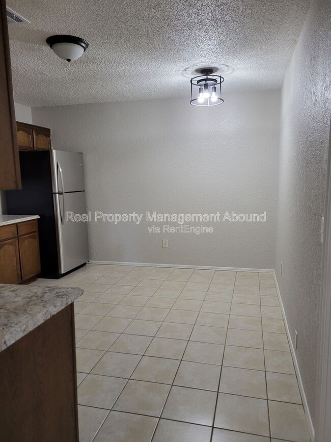 Photo - 8006 N 117th E Ave