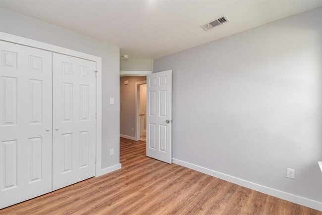 Photo - 7954 Nashville St Unit 7954 Nashville St Houston