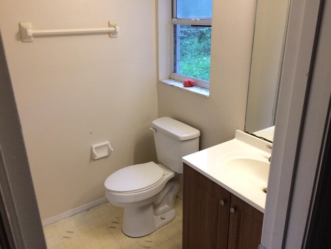 Photo - 696 Kilgore St