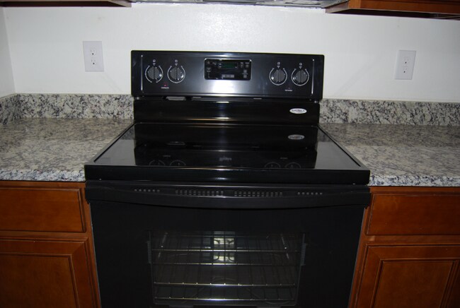 Photo - 1048 Hunt St NW