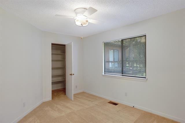 Photo - 11090 Lakeside Dr