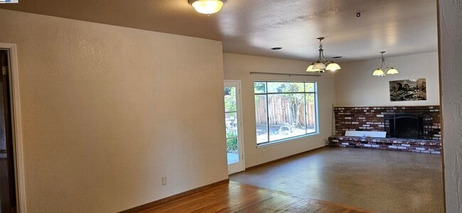 Photo - 41772 Chadbourne Dr