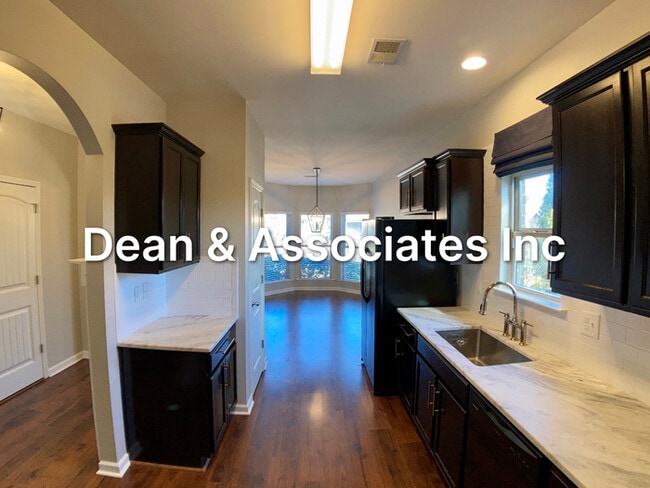 Photo - 305 Chesser Loop Cir