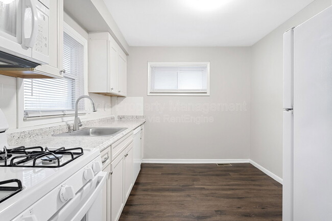 Photo - 14069 Helen St