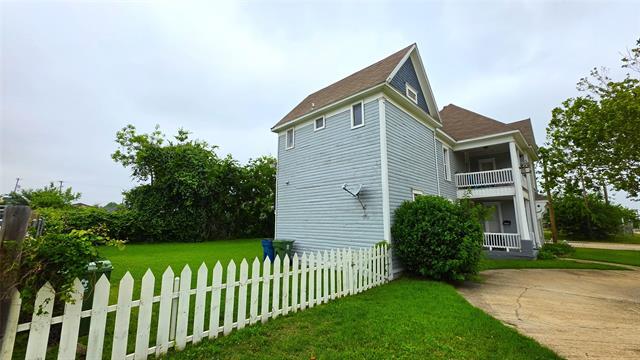 145 N Kealy Ave