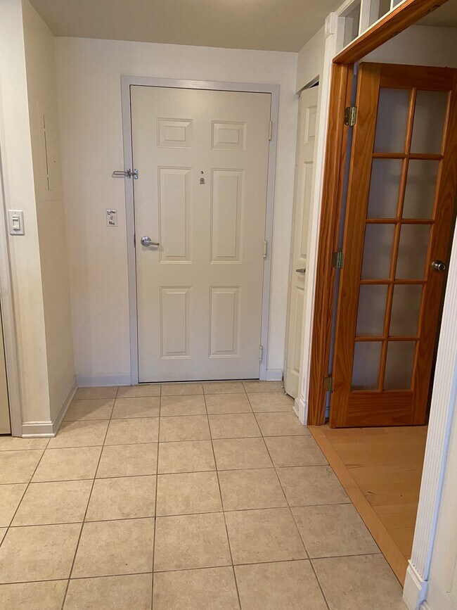 Photo - 2726 Gallows Rd Unit 404