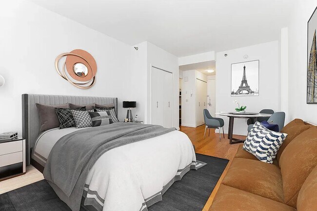 Photo - 30 W 18th St Unidad 11C