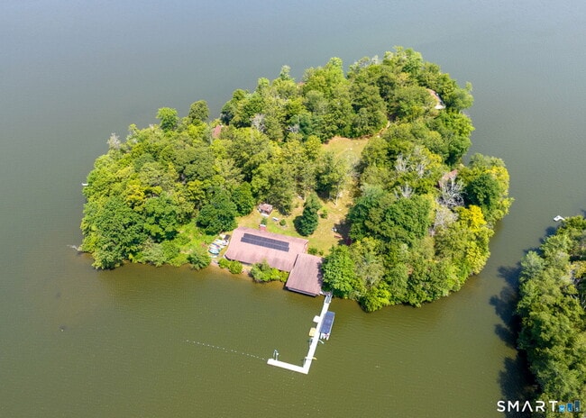 Photo - 1 Island/A Frame Is