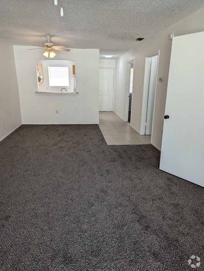 Building Photo - 2180 Knox Mcrae Dr Unit K Rental
