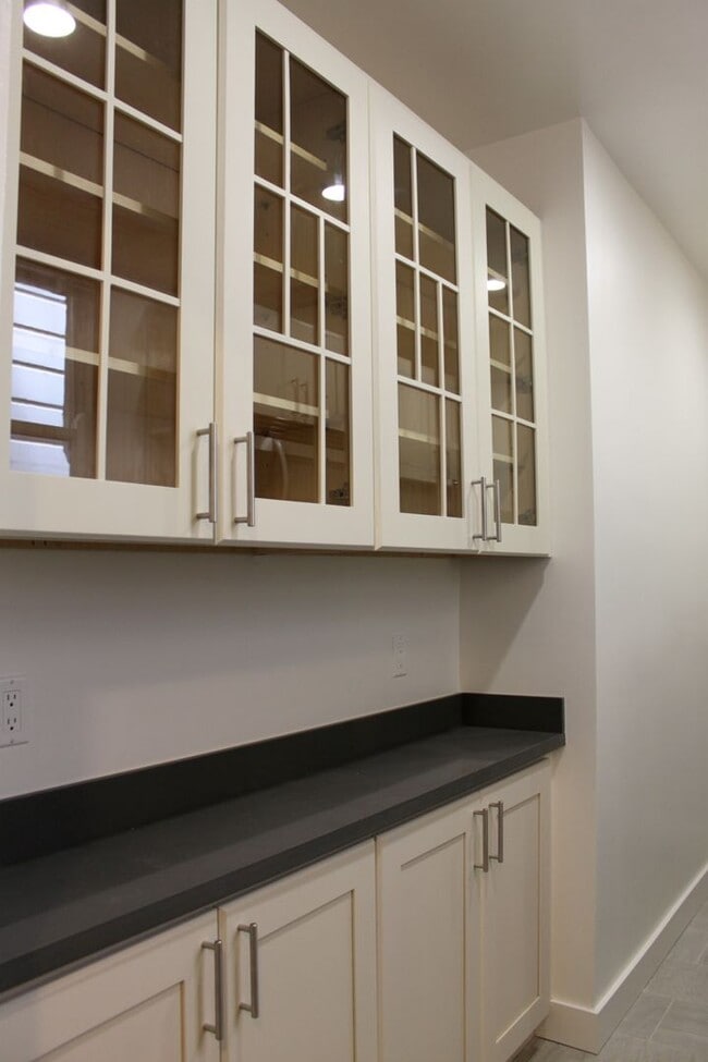 Photo - 2BR. Private Patio! Parking! DISHWASHER! On-Site LAUNDRY! HARDWOOD! Unit #1