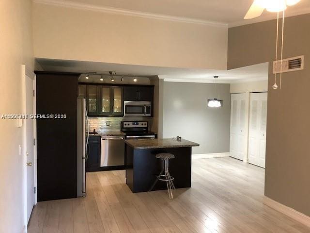 Building Photo - 10733 Cleary Blvd Unit 304