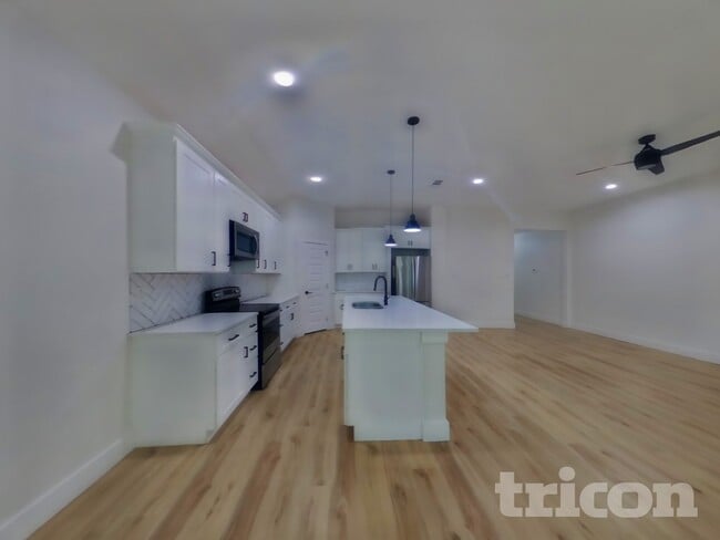 Photo - 328 Lakey Rd