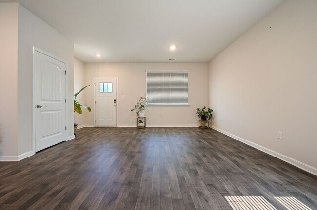 Photo - 387 Mardella Dr